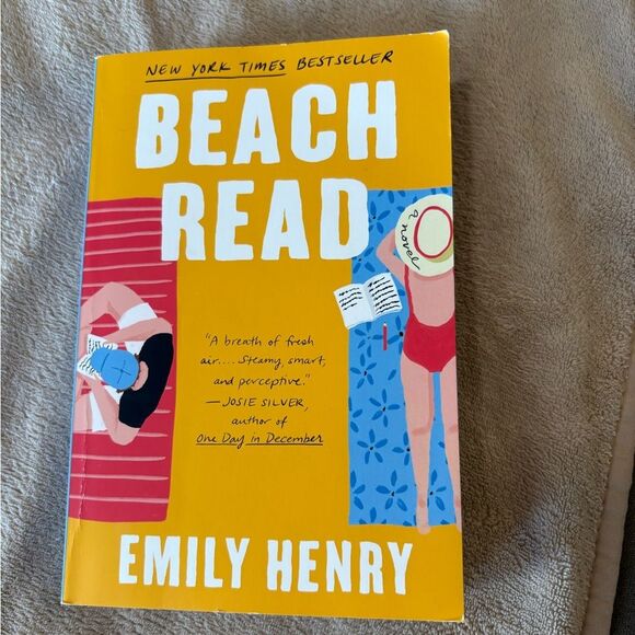 🔵 Emily Henry “beach read” - Picture 1 of 4